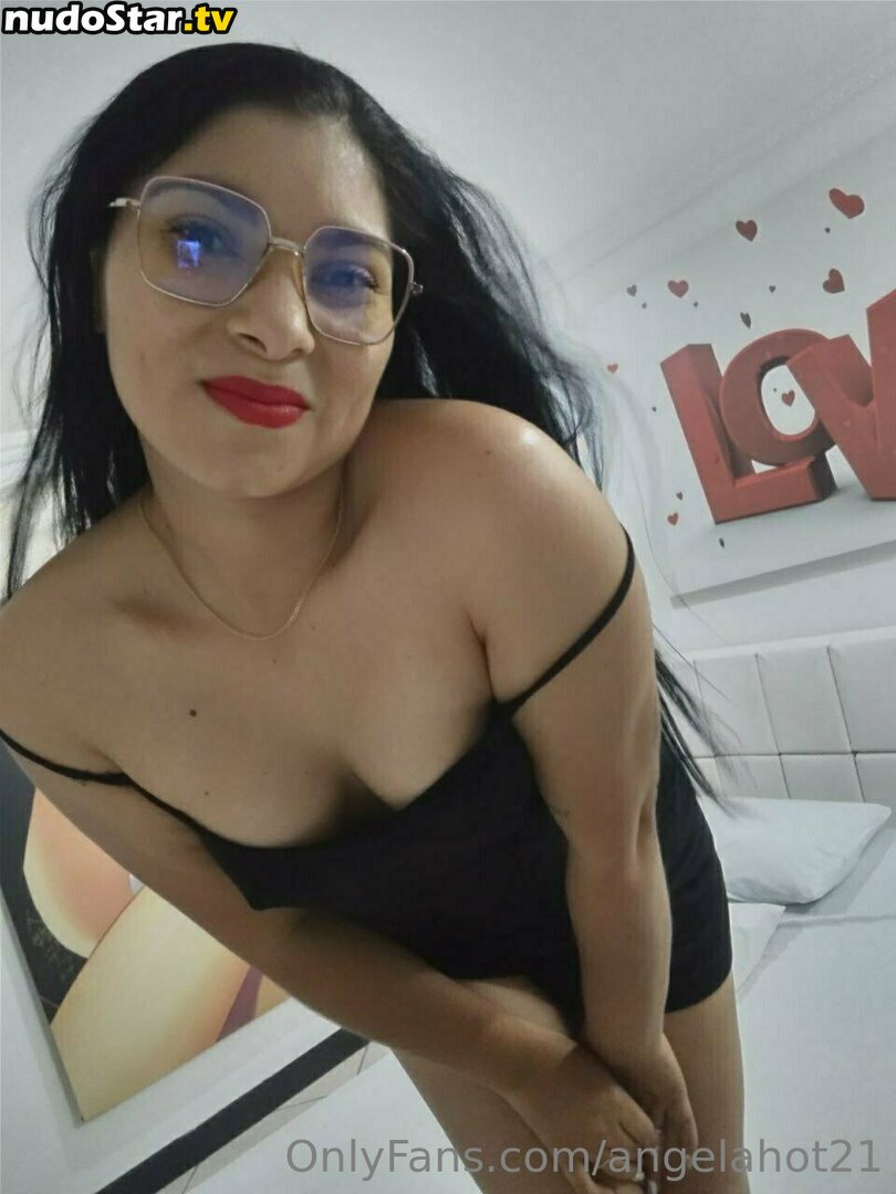 angelahot21 / lilhunee21 Nude OnlyFans Leaked Photo #393