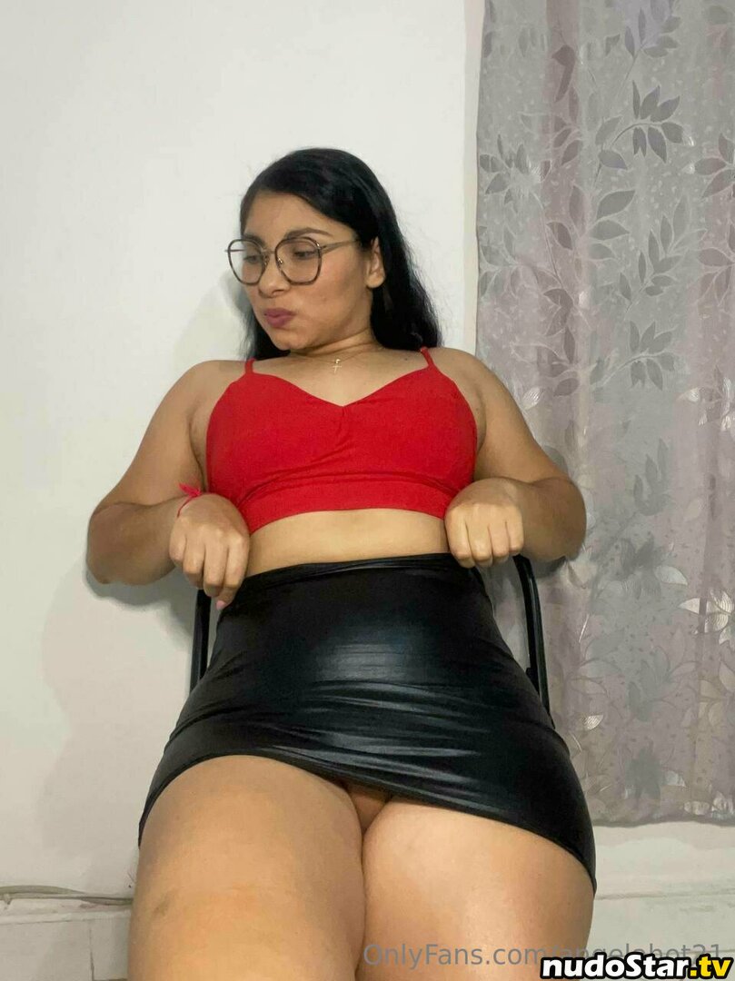 angelahot21 / lilhunee21 Nude OnlyFans Leaked Photo #430