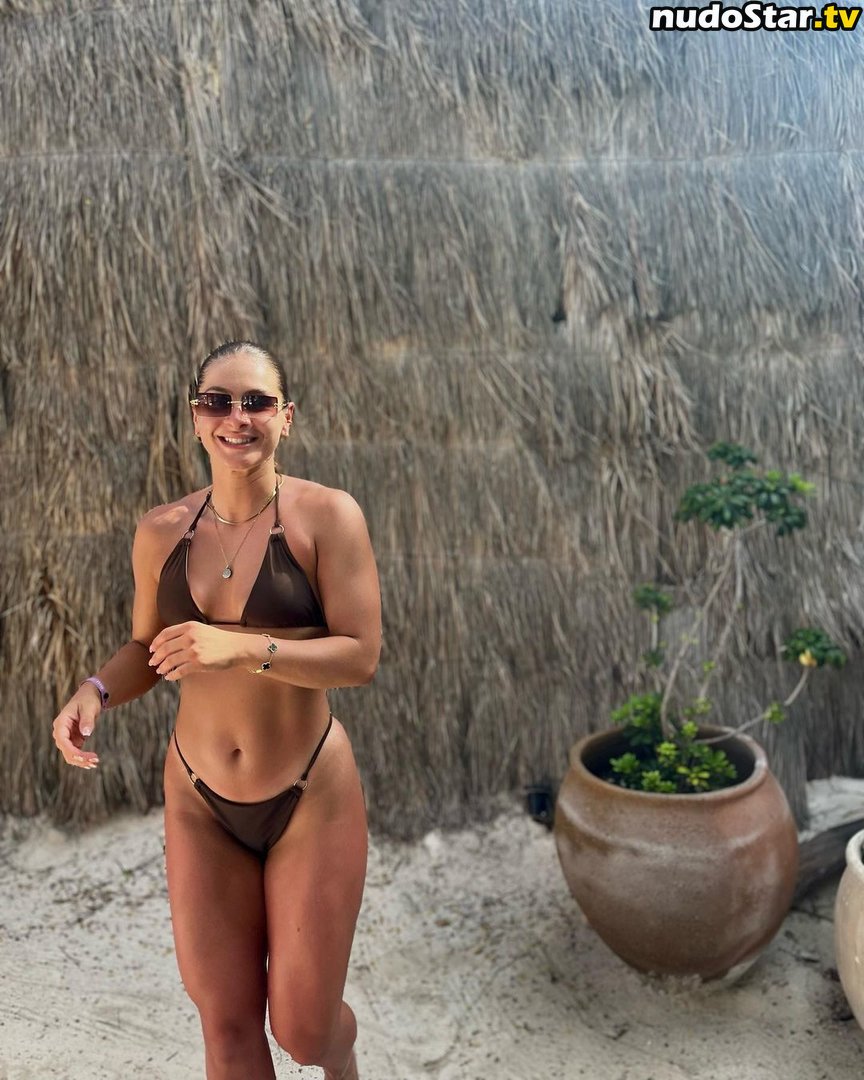 Angelica Decoene / bodypositivebodybuilder Nude OnlyFans Leaked Photo #2