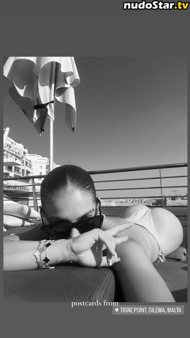 Angelica Decoene / bodypositivebodybuilder Nude OnlyFans Leaked Photo #9