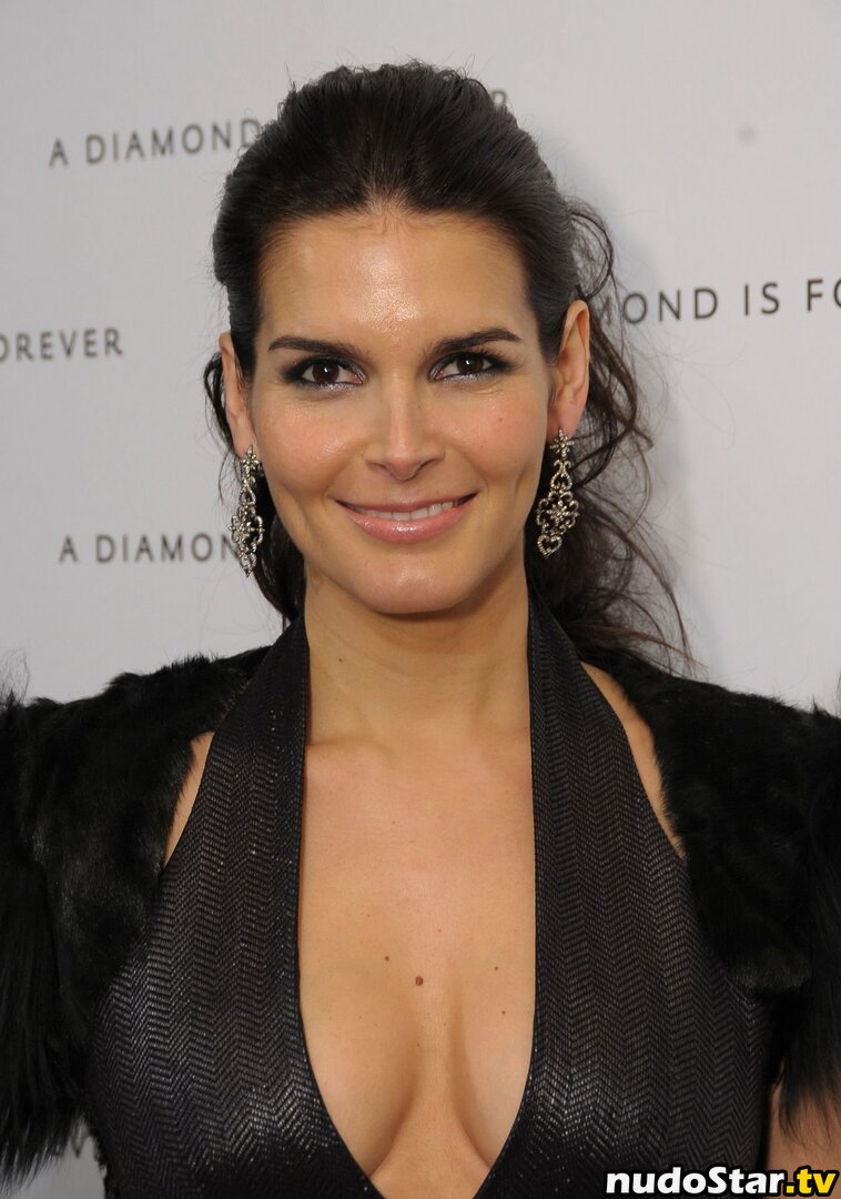 Angie Harmon / angieharmon Nude OnlyFans Photo #33 - Nudostar.TV