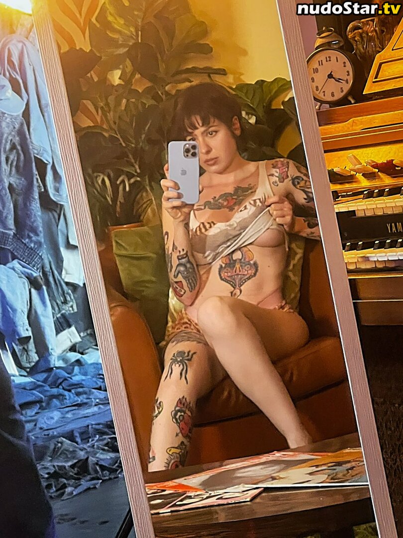 Annie Jay / anniejay / anniejaylin / anniejaytweets Nude OnlyFans Leaked Photo #3