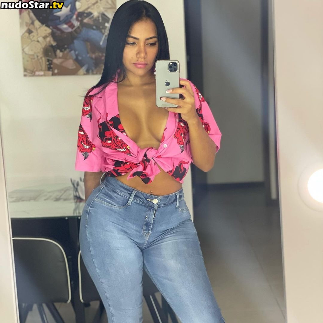 Antho Lynda / Colombian Cam Girl / antholynda / antholynda3 Nude OnlyFans Leaked Photo #1