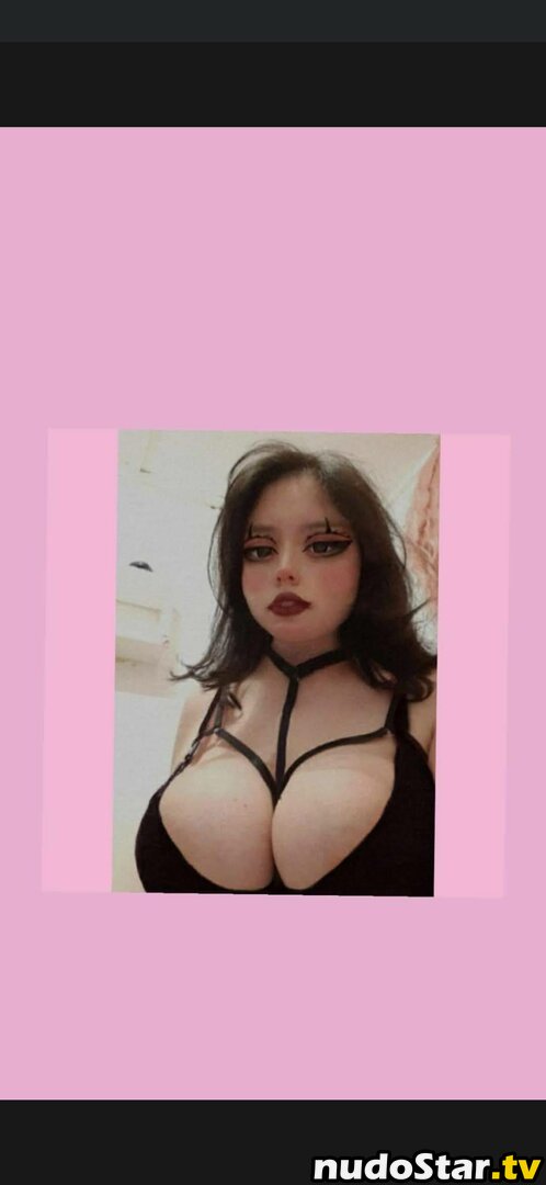 Anythingher / Uglypink / annieannievintage / realsimmisimz Nude OnlyFans Leaked Photo #1