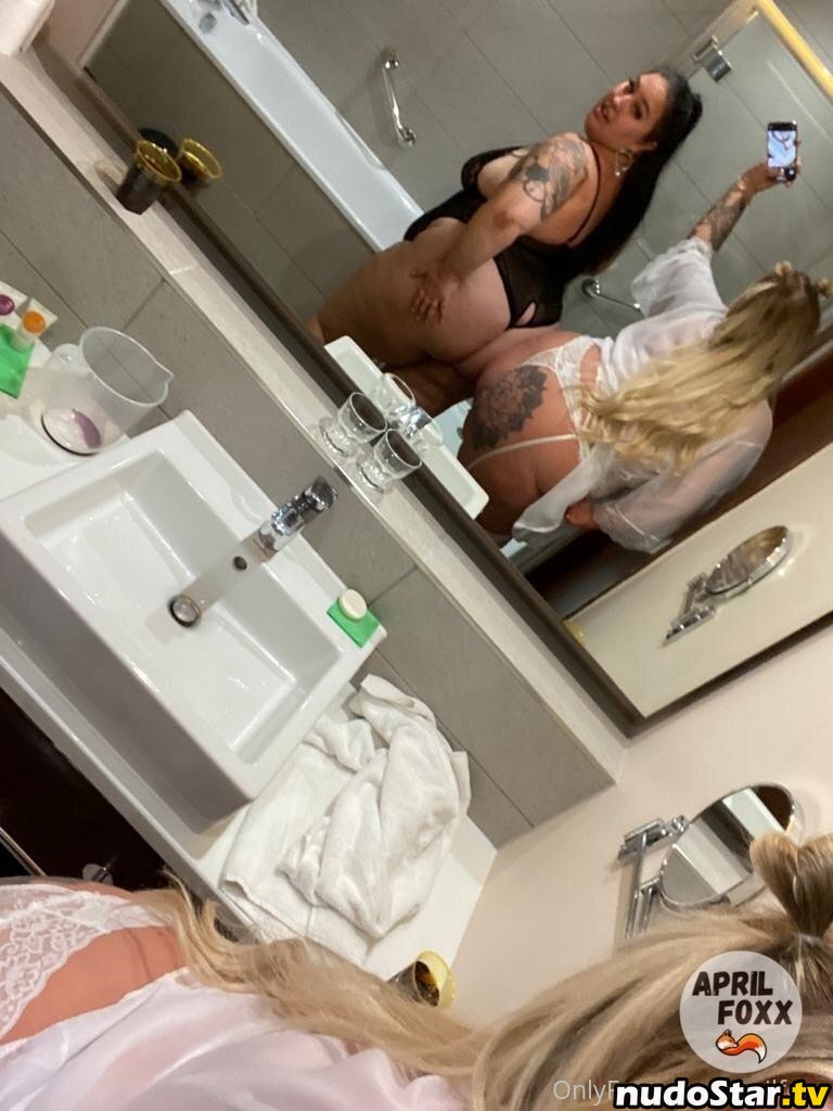 april4life / aprilfoxx Nude OnlyFans Leaked Photo #28