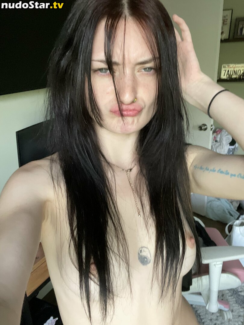 ariannas_interlude / arileelo / godly_revival Nude OnlyFans Leaked Photo #48