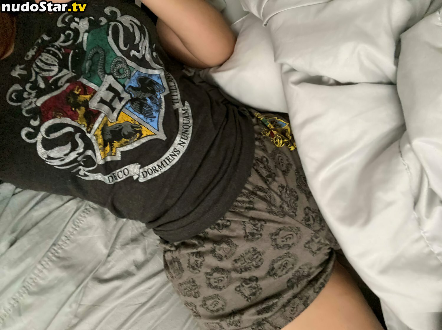 AriGameplays / ari_gameplays Nude OnlyFans Leaked Photo #55