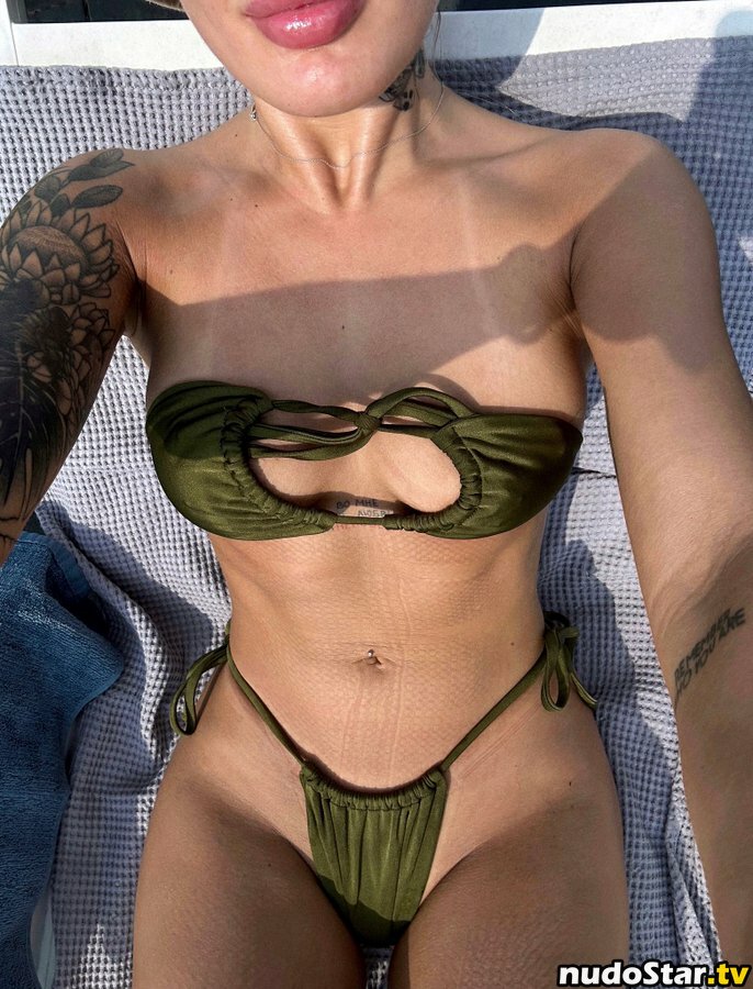 Arinawhynot / whynotarisha Nude OnlyFans Leaked Photo #14