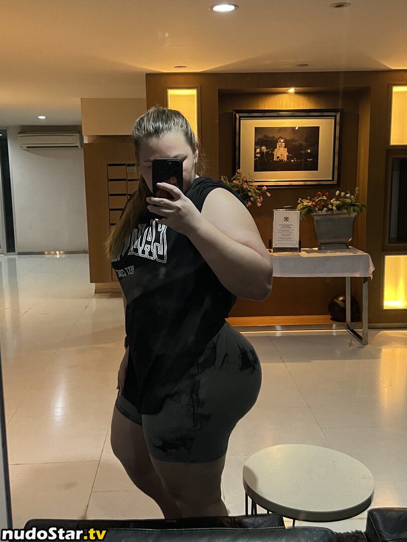 Artemova Kate / Artemova.kate / Artemova.kate1 / Artemovakate12 / Big_mama_1 Nude OnlyFans Leaked Photo #6
