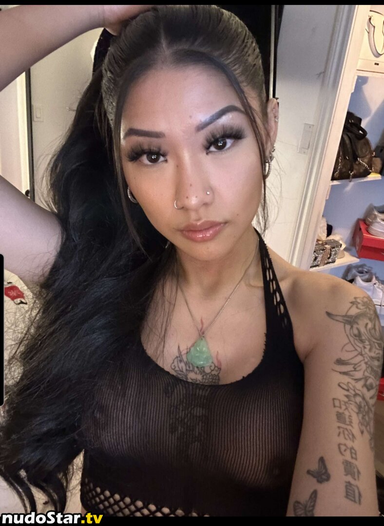 asian.queeen / asiianqueeen Nude OnlyFans Leaked Photo #9