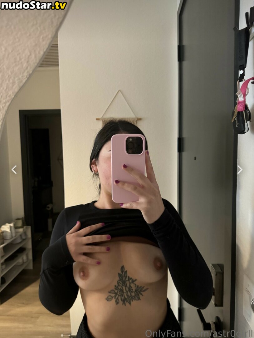 Astr0girll Nude OnlyFans Leaked Photo #20