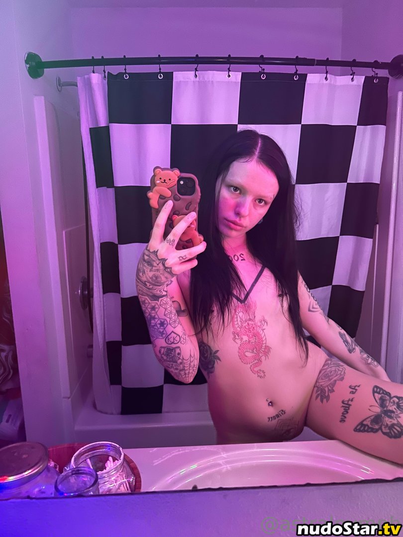 astralnympf Nude OnlyFans Leaked Photo #2