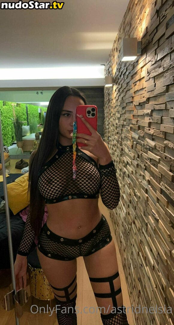 Astrid Nelsia / astridnelsia / astridnelsia_off Nude OnlyFans Leaked Photo #80