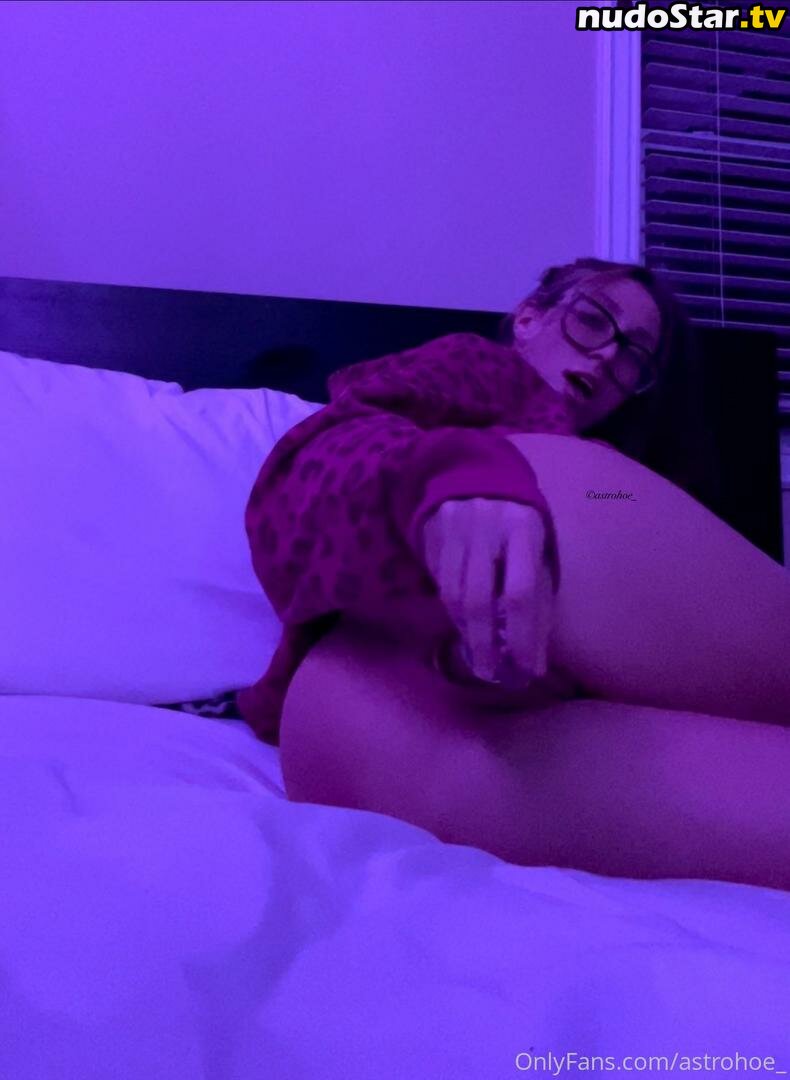 Astrohoe / astrohoe_ / lindsay lopardo Nude OnlyFans Leaked Photo #53