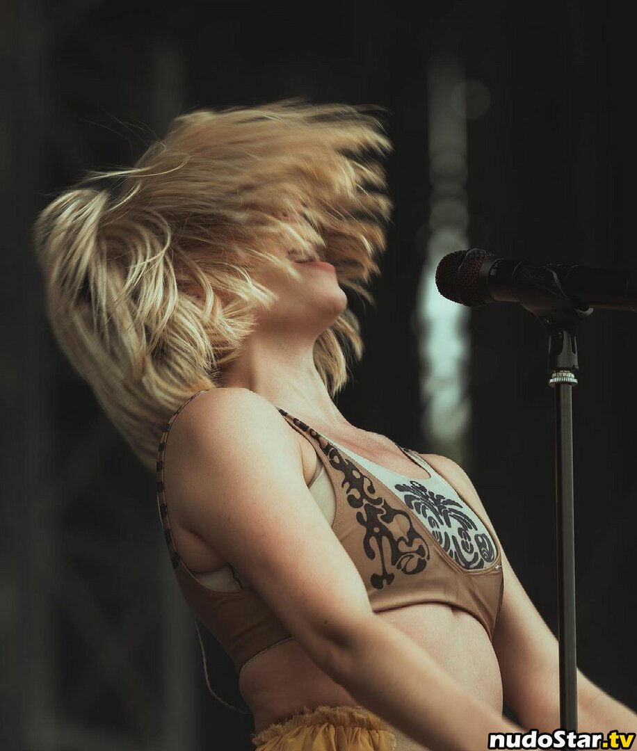 Aurora Aksnes / auroramusic / singer Nude OnlyFans Leaked Photo #37