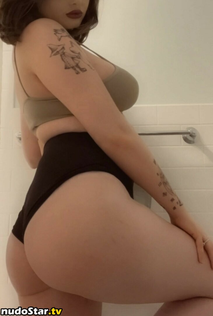 Auroramalak / https: / irresistibleaphrodite / legallyspoodie / princess-malak Nude OnlyFans Leaked Photo #20