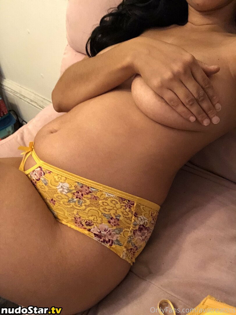 avatreatsss / avaxreyess Nude OnlyFans Leaked Photo #4