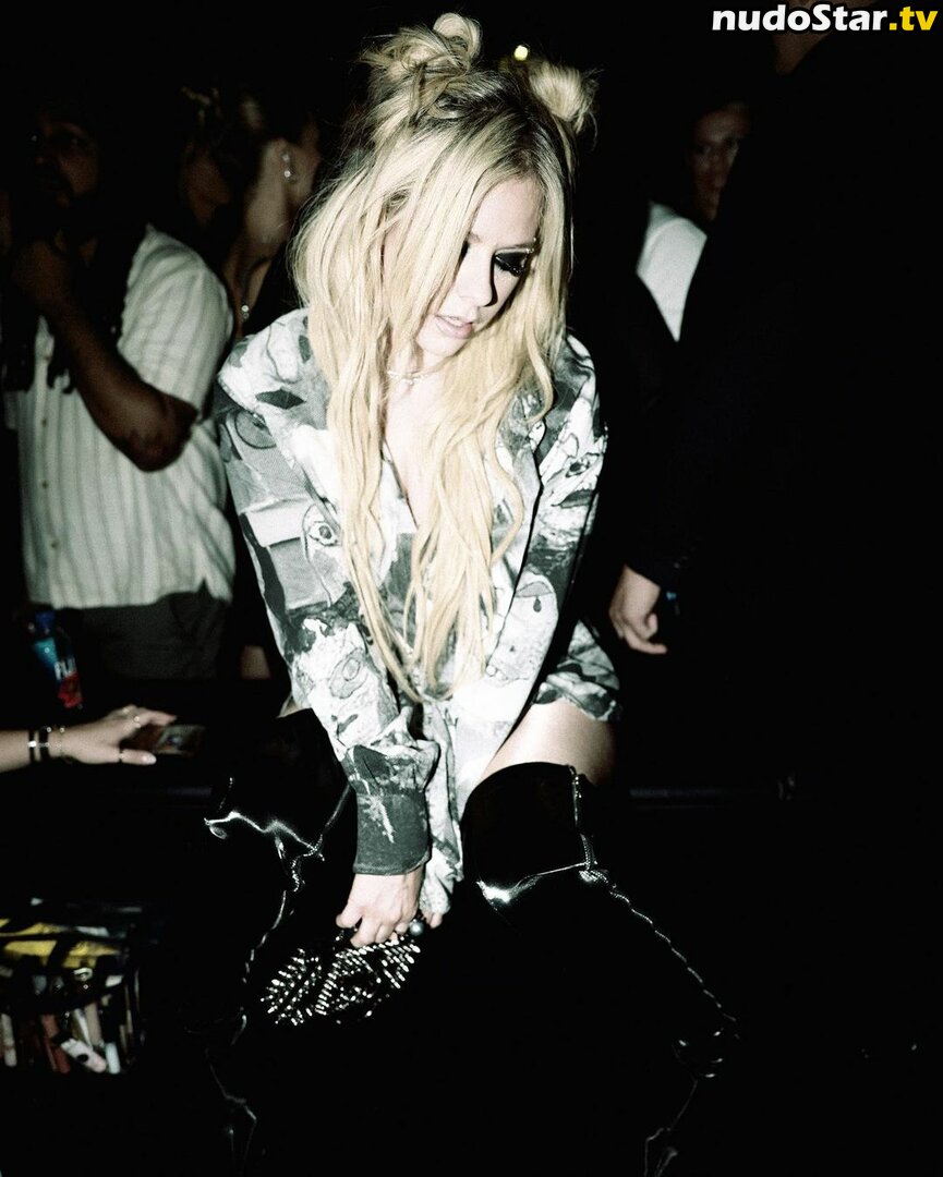 Avril Lavigne / AvrilLavigne Nude OnlyFans Leaked Photo #84