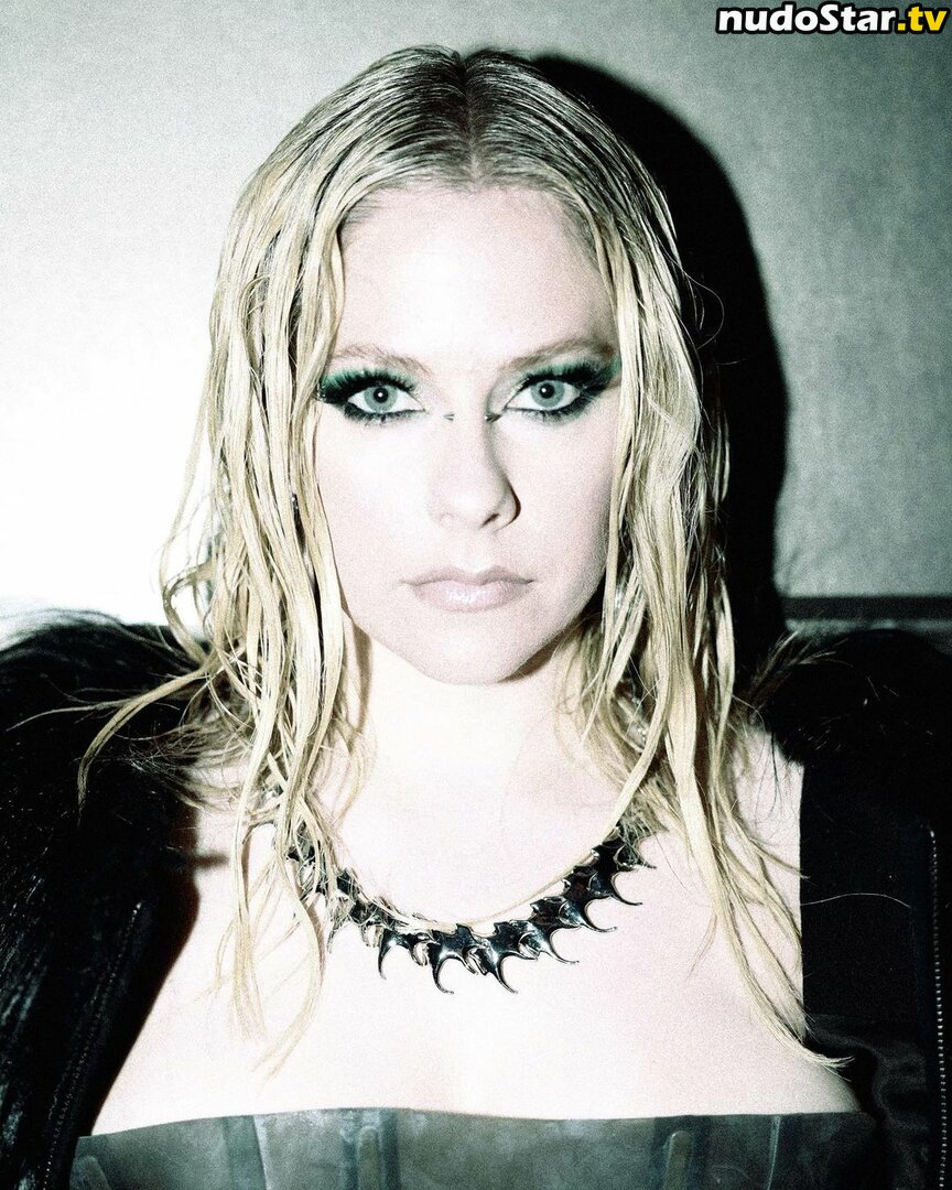 Avril Lavigne / AvrilLavigne Nude OnlyFans Leaked Photo #130