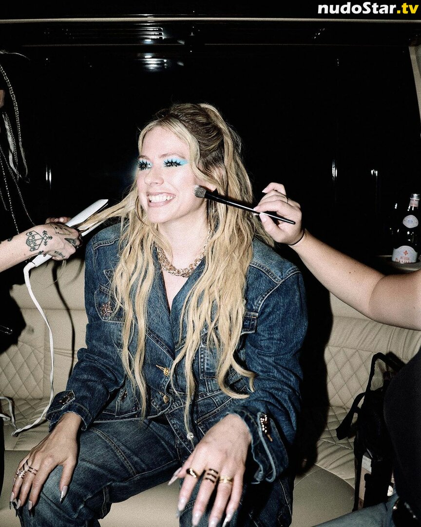 Avril Lavigne / AvrilLavigne Nude OnlyFans Leaked Photo #136