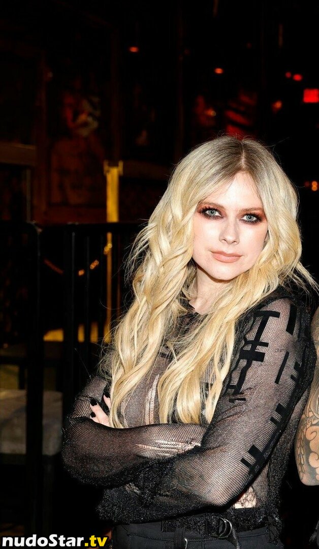 Avril Lavigne / AvrilLavigne Nude OnlyFans Leaked Photo #249