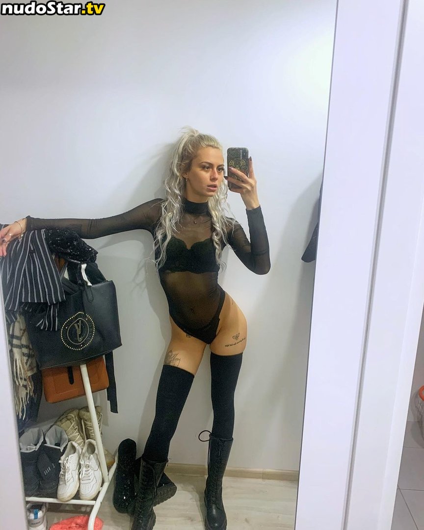 axalrnaed Nude OnlyFans Leaked Photo #5