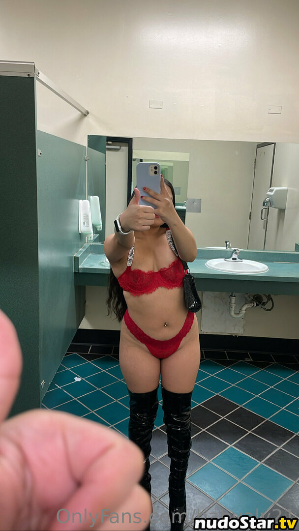 babyaly21 / babybeeasy21 Nude OnlyFans Leaked Photo #19