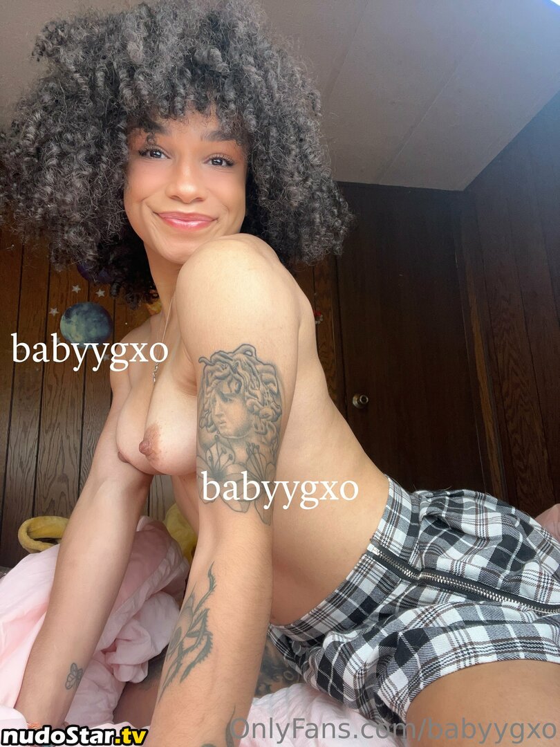 Babyygxo / Butterflykittyx / thehubbin Nude OnlyFans Leaked Photo #19