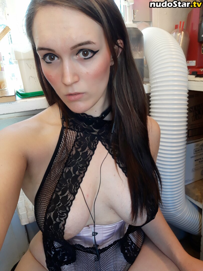 Alexa / badass barista / badass_barista / badassbarista3 Nude OnlyFans Leaked Photo #16