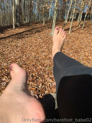 barefoot_babe02