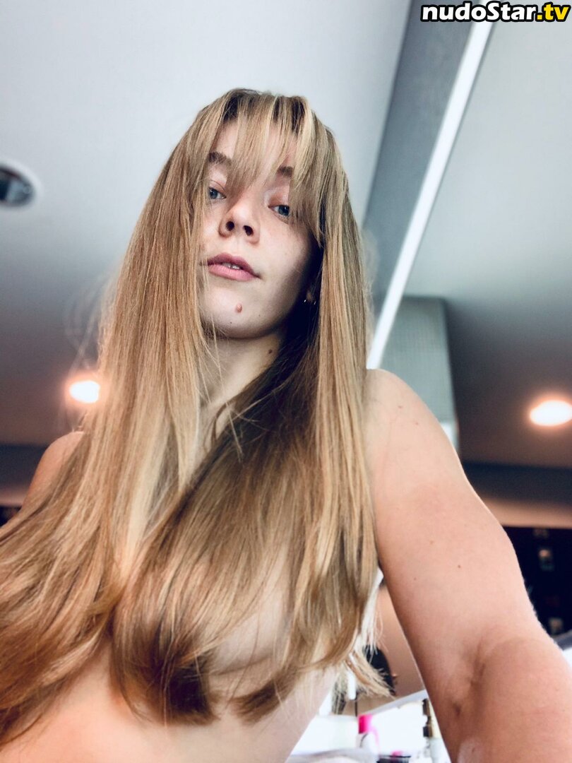 Becky Hill / beckyhill Nude OnlyFans Leaked Photo #5