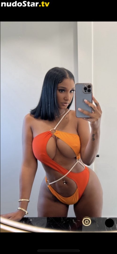 Bernice Burgos / berniceburgos / realberniceburgos Nude OnlyFans Leaked Photo #2