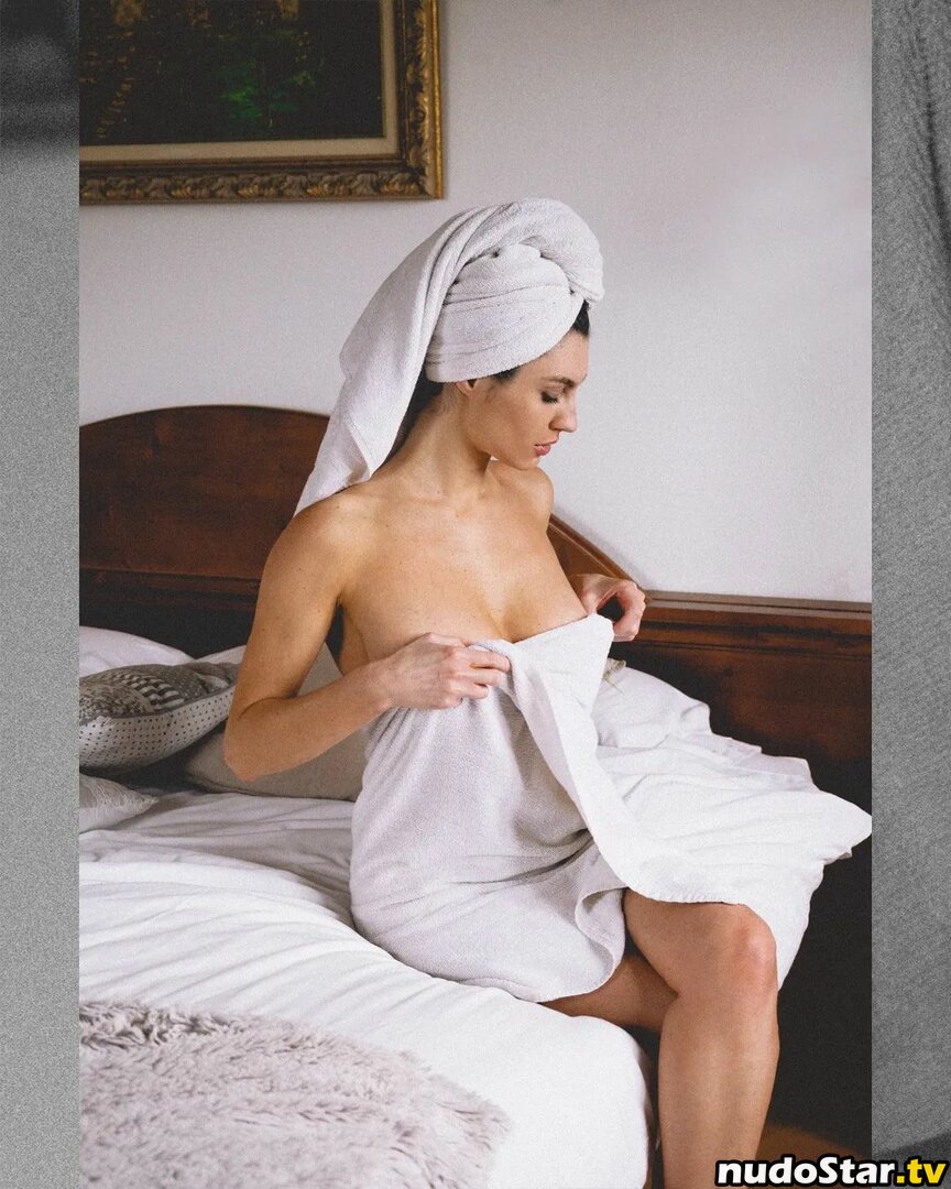 Bethanylydiaa / lydiafarley Nude OnlyFans Leaked Photo #44