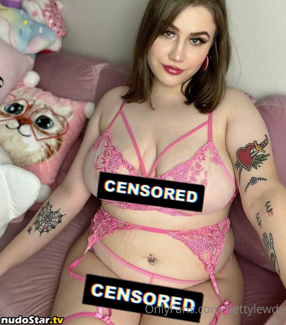 bettylewds / bettyloades Nude OnlyFans Leaked Photo #3
