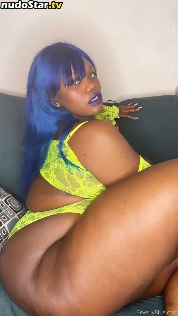 beverlyblue3x / beverlyblueofficial Nude OnlyFans Leaked Photo #25
