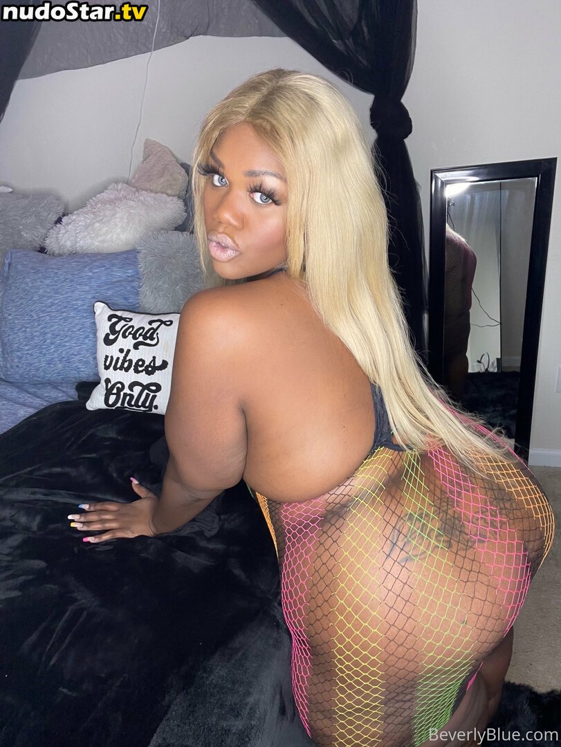 beverlyblue3x / beverlyblueofficial Nude OnlyFans Leaked Photo #27