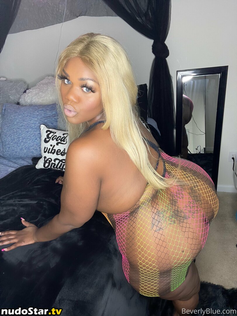 beverlyblue3x / beverlyblueofficial Nude OnlyFans Leaked Photo #28