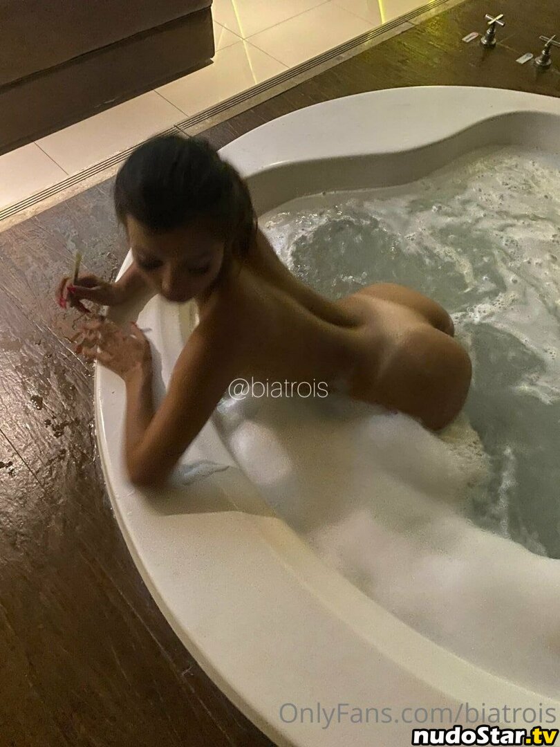 Bia Trois / biatrois / musicabia Nude OnlyFans Leaked Photo #348