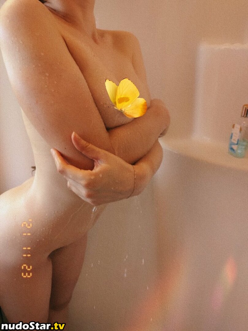 19phoebe78 / bianca.19 Nude OnlyFans Leaked Photo #36