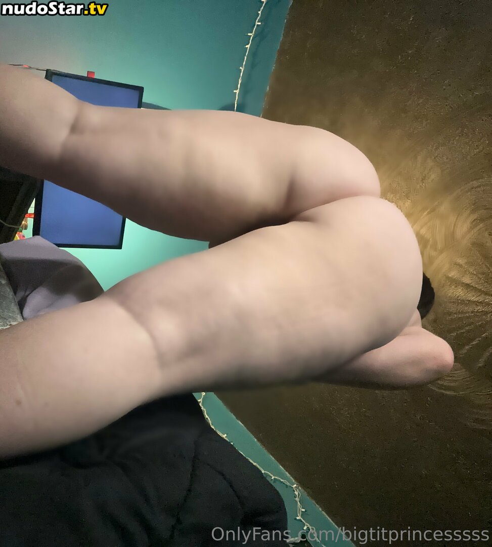 amyplacco / bigtitprincesssss Nude OnlyFans Leaked Photo #32