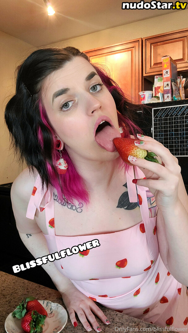 blissful_floral / blissfulflower Nude OnlyFans Leaked Photo #20