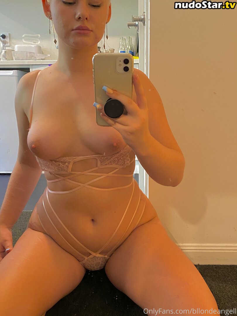 bllonde.angell / bllondeangell Nude OnlyFans Leaked Photo #63