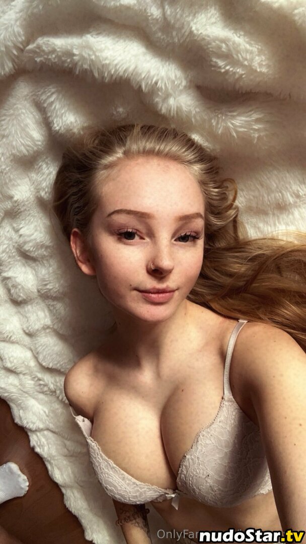 blonde_vivi Nude OnlyFans Leaked Photo #2