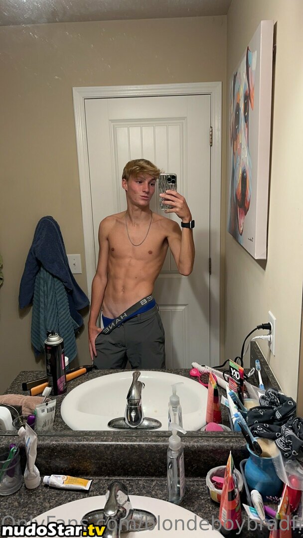 blondeboybradfree / halfricanbarbie Nude OnlyFans Leaked Photo #9