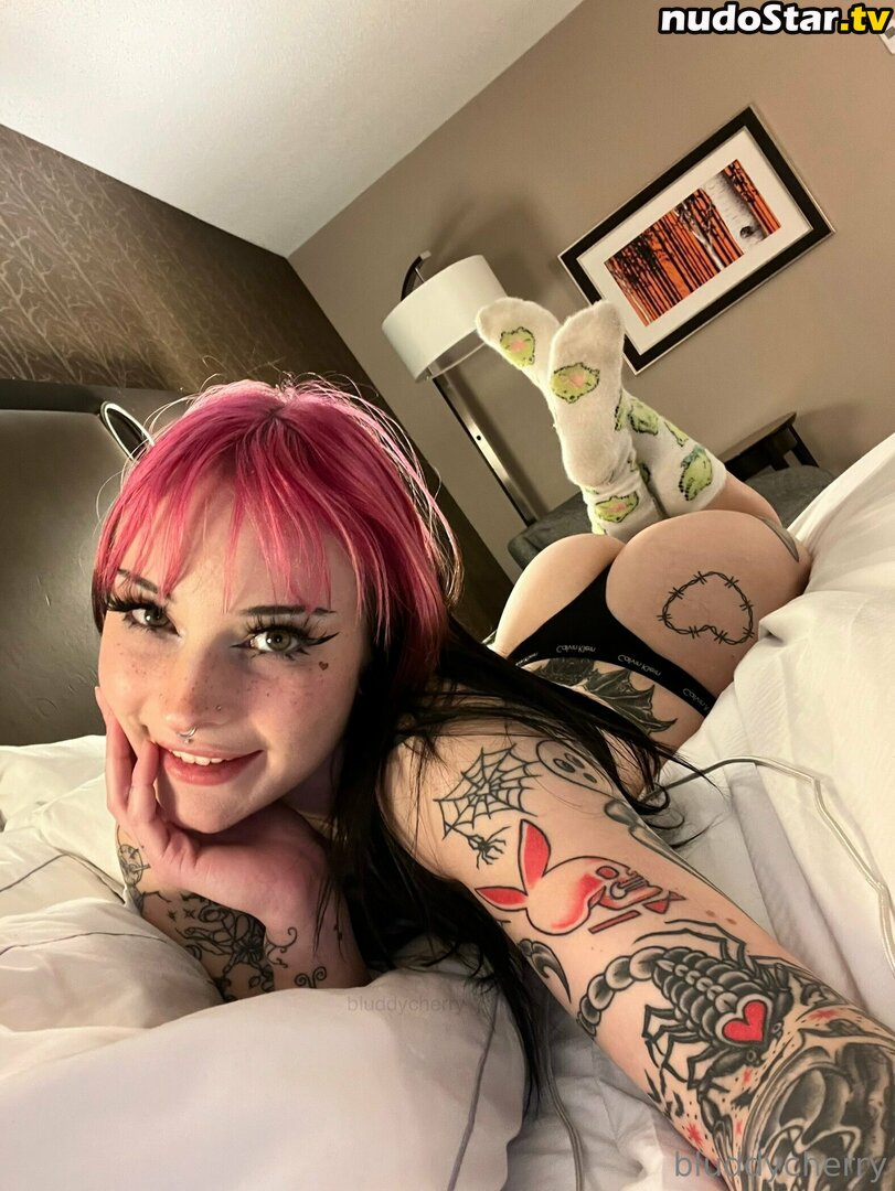 bluddycherryfree / peanutbutterandjellyaddict Nude OnlyFans Leaked Photo #43