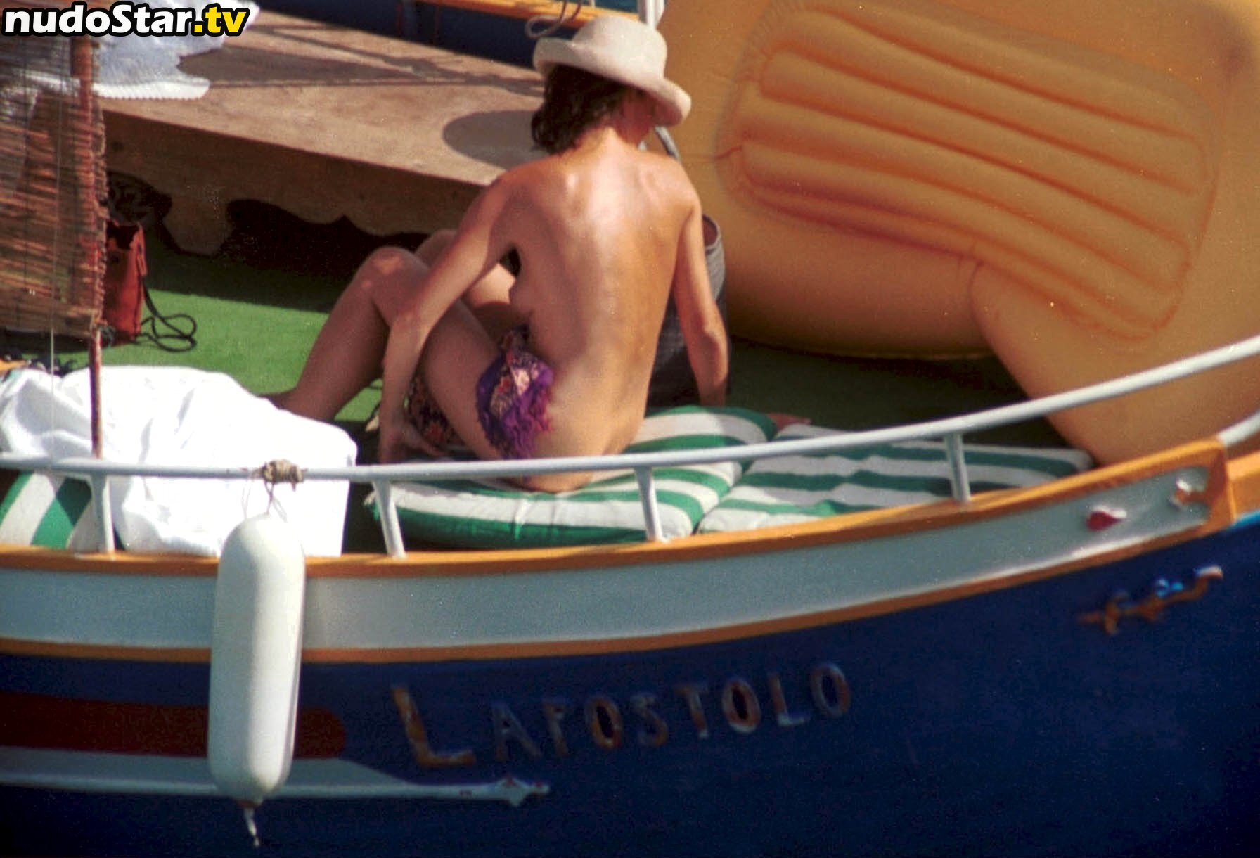 Bond Girls Nude / ribafuga Nude OnlyFans Leaked Photo #33
