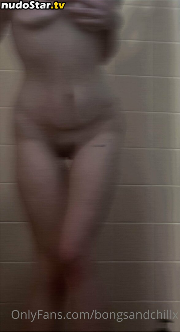 bongsandchillx Nude OnlyFans Leaked Photo #14