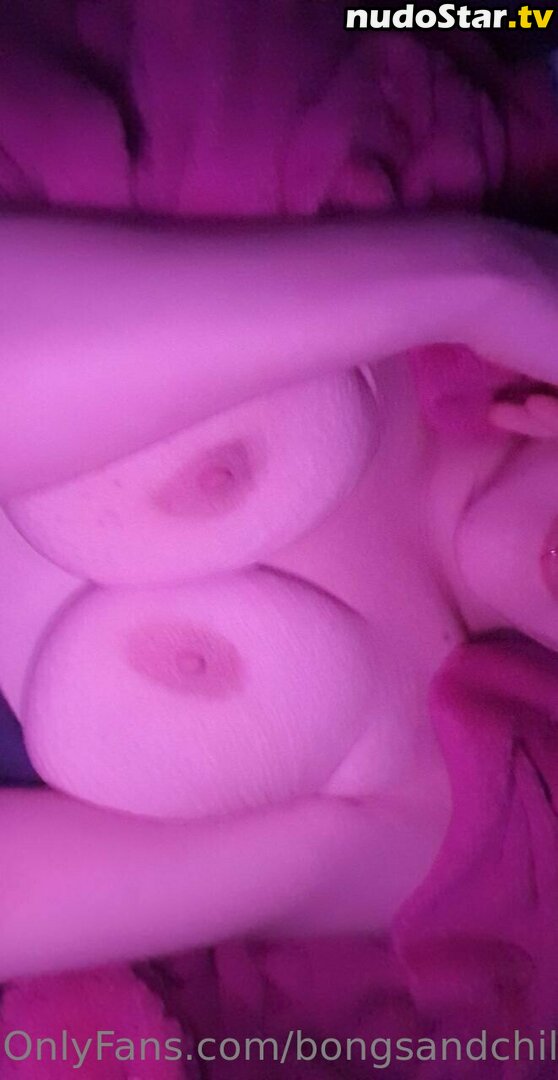 bongsandchillx Nude OnlyFans Leaked Photo #28