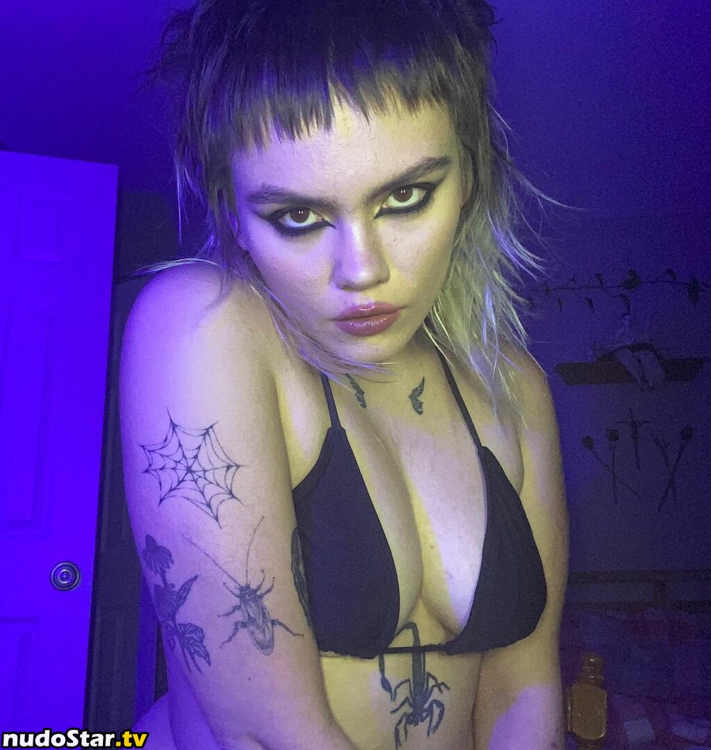 Bree McGee / slipknotnightcore Nude OnlyFans Leaked Photo #18