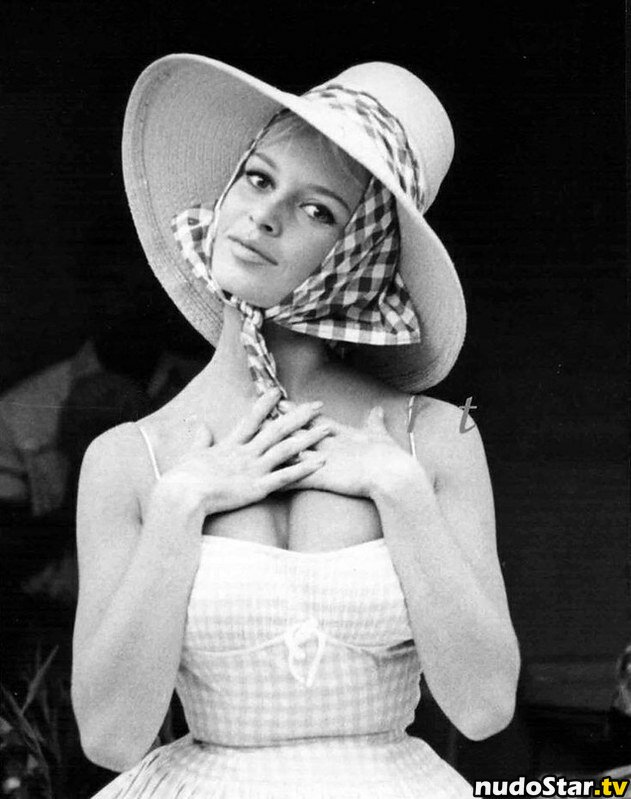 Brigitte Bardot / brigittebardotbb Nude OnlyFans Leaked Photo #25